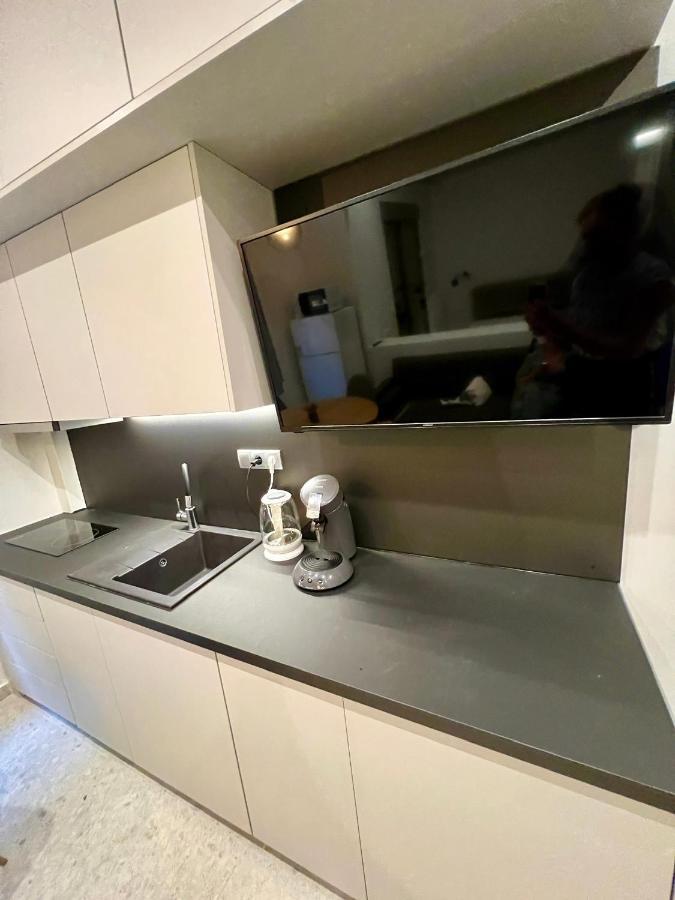 Smart Lux Apartment B 아테네 외부 사진